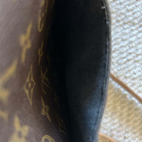 Louis Vuitton Dark Brown Monogram St. Cloud GM Crossbody Bag - Picture 8 of 14